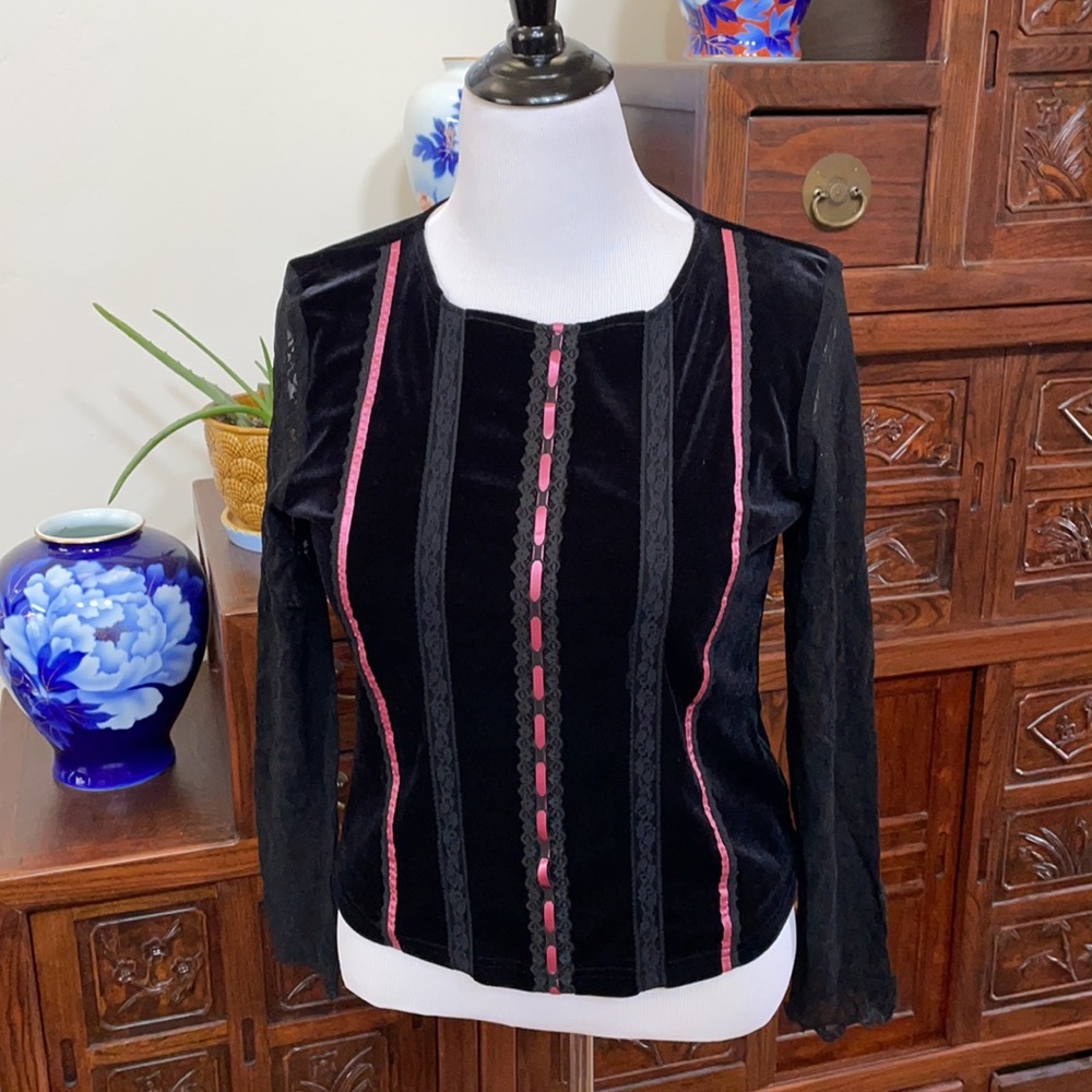 f.l. malik Black Velvet and Lace w/ Pink Sz L Top